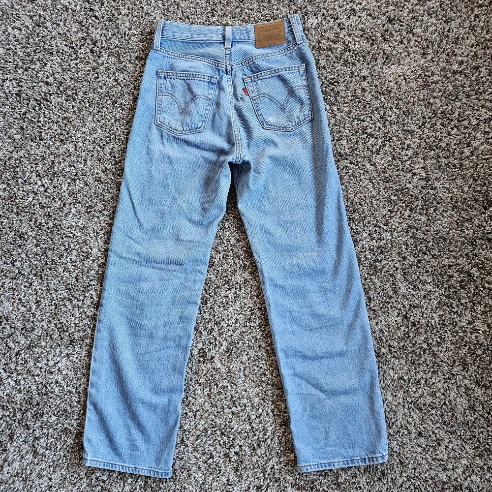 Levi's Buttonfly Ribcage Straight Ankle High Waisted Denim Size 25 - Picture 3 of 10